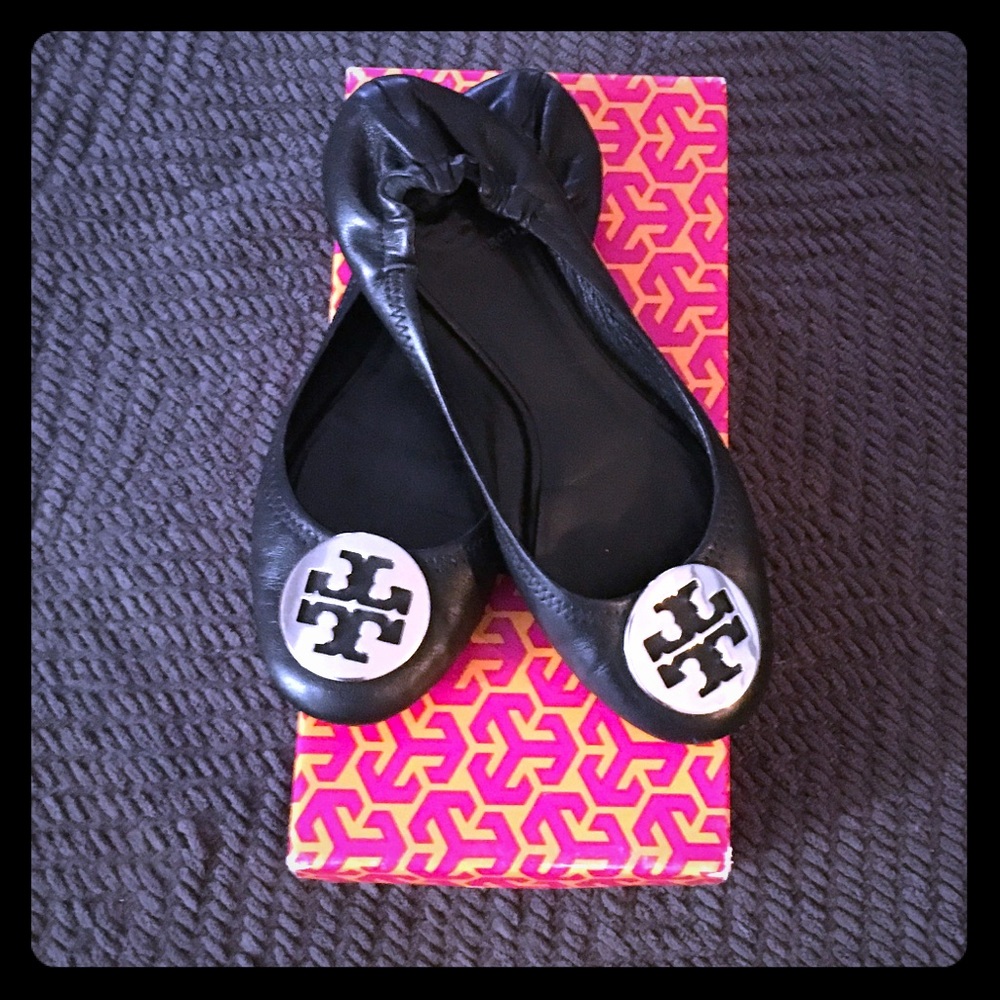 Tory Burch Black Reva Ballet Flats.